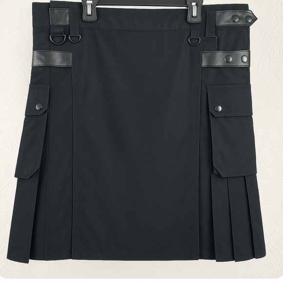 Men’s Black Scottish Adjustable 42 Utility Kilt - Picture 1 of 9
